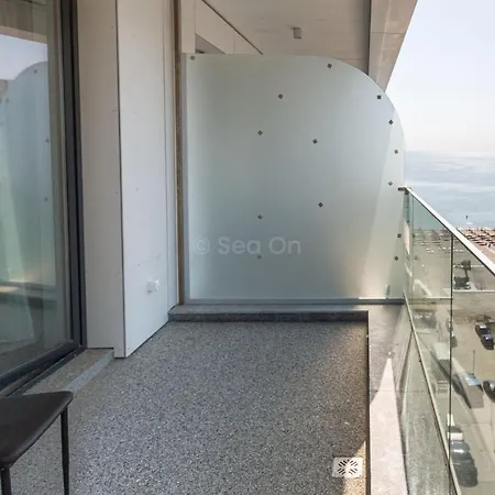 Splendid Sunrise Sea View Studio * Mamaia